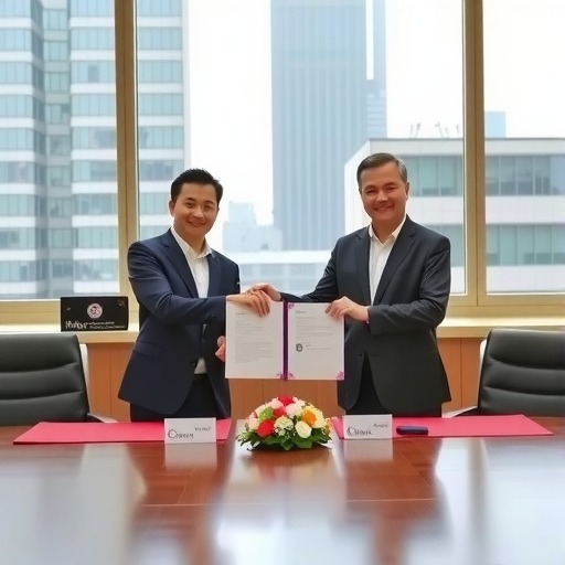 中天科技与招商局重工签署合作协议(图1) 中天科技与招商局重工签署合作协议(图1)